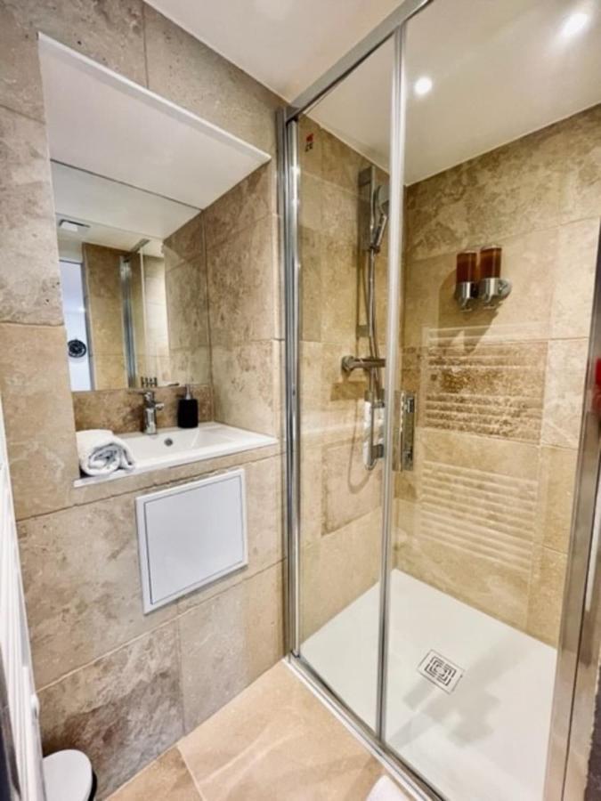 Ben Nevis Charming Studio In The Heart Of The Lively Life Of The Pre Carre Leilighet Annecy Eksteriør bilde